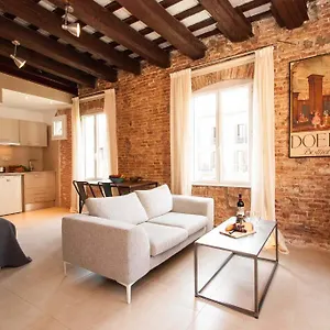 https://deco-born-studios.topbarcelonahotels.com